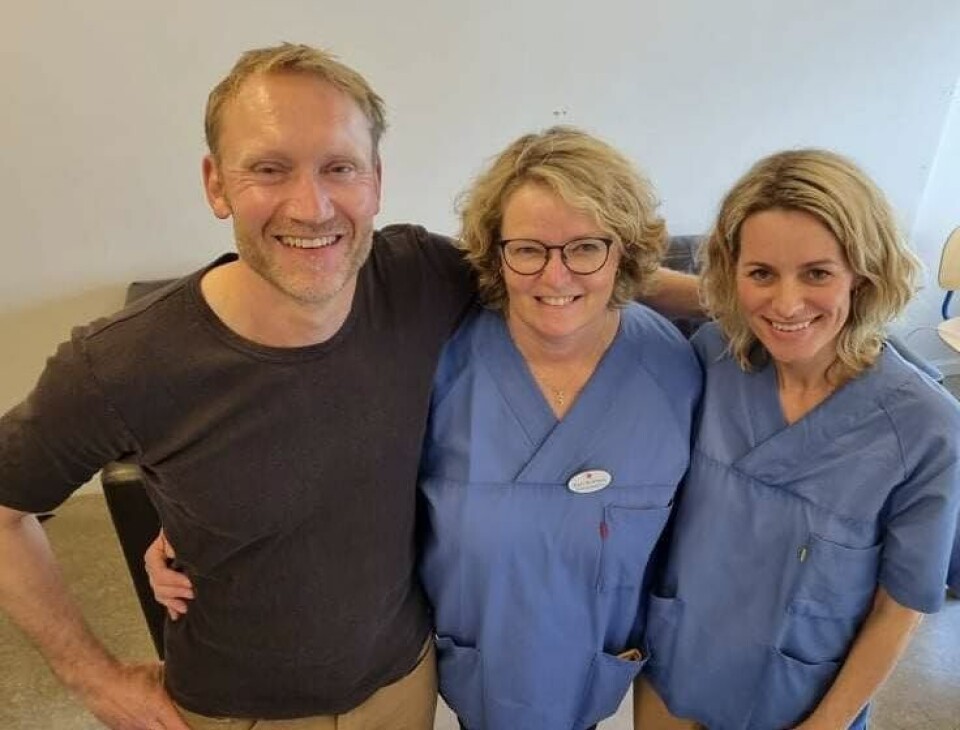ETABLERER: Sverre Håkon Evju, Kari M. Arntsen (i midten) og Anne Svelstad Evju har sammen etablert organisasjonen Vaksine beskytter flokken, som skal samle inn penger til vaksinealliansen GAVI. Foto: Privat Foto: