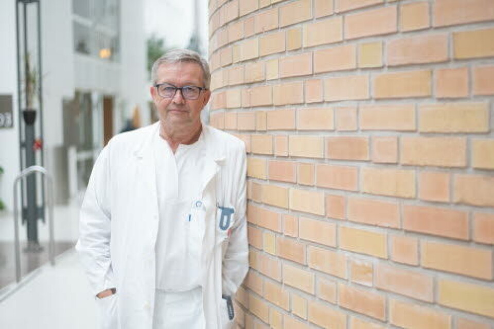 WORST CASE: Trond Geir Jenssen, OUS-overlege og UiO-professor sier studier fra utlandet må ses som et worst case-scenario, fordi vi ikke har hatt det samme presset på helsetjenesten som eksempelvis Frankrike og England har opplevd.
Foto: Vidar Sandnes WORST CASE: Trond Geir Jenssen, OUS-overlege og UiO-professor sier studier fra utlandet må ses som et worst case-scenario, fordi vi ikke har hatt det samme presset på helsetjenesten som eksempelvis Frankrike og England har opplevd.
Foto: Vidar Sandnes