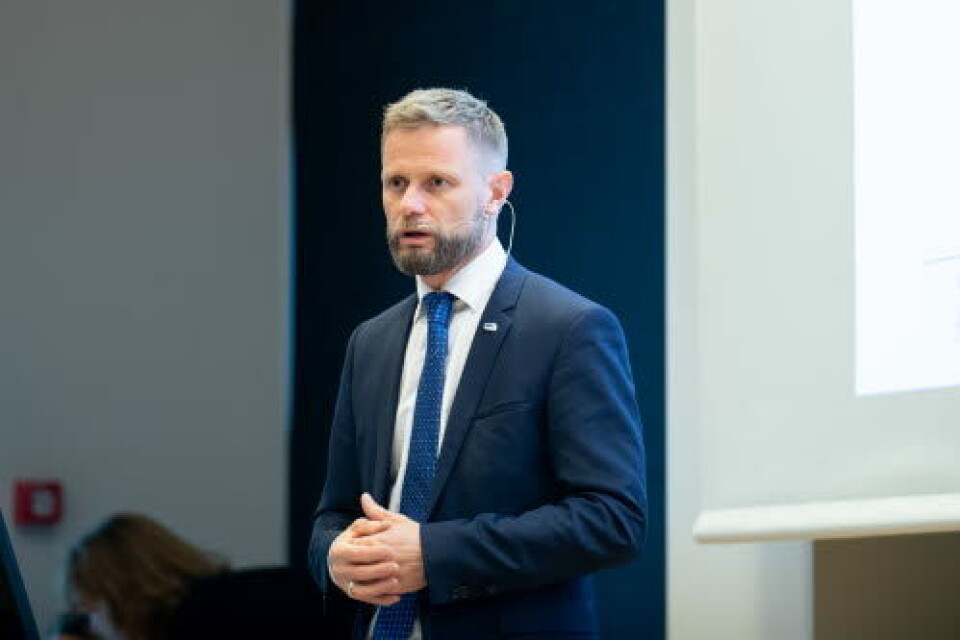 BER OM DRAHJELP: Bent Høie oppfordret fagfolk til å delta i den offentlige debatten om persontilpasset medisin og behovet for nye registre.
Foto: Vidar Sandnes