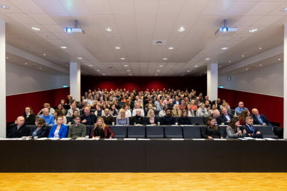 FULLSATT: Omlag 150 personer deltok på DM Arena om persontilpasset medisin.
Foto: Vidar Sandnes