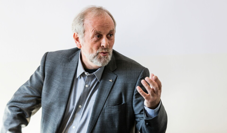 NORM, IKKE REGEL: For å sikre at sykehusene lykkes med å rekruttere og beholde ansatte må frontfagsmodellen praktiseres slik den var ment: Som en norm over tid, sier Rune Frøyland, leder i Akademikerne helse, foran årets lønnsoppgør. Foto: Thomas Eckhoff NORM, IKKE REGEL: For å sikre at sykehusene lykkes med å rekruttere og beholde ansatte må frontfagsmodellen praktiseres slik den var ment: Som en norm over tid, sier Rune Frøyland, leder i Akademikerne helse, foran årets lønnsoppgør. Foto: Thomas Eckhoff