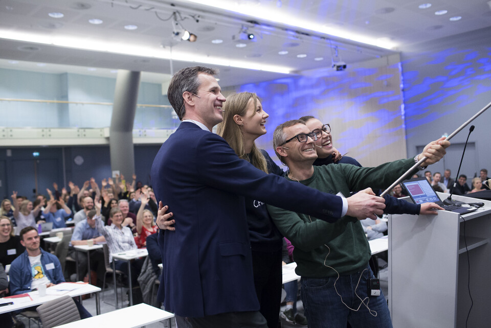Det er andre gang at overlegene og de yngre legene samler seg til felles vårkurs. Ylf-leder Christer Mjåset varsler at de «fortsetter suksessen» med felles sesjoner også til neste år. Det er andre gang at overlegene og de yngre legene samler seg til felles vårkurs. Ylf-leder Christer Mjåset varsler at de «fortsetter suksessen» med felles sesjoner også til neste år.