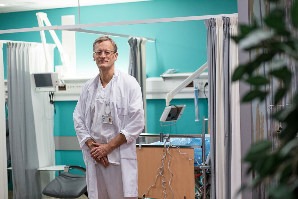 GIR RÅD TIL DØDSSYKE: Halfdan Sørbye og de andre medlemmene av Ekspertpanelet bruker normalt to uker på hver sak. – Det er krevende vurderinger, sier han. Foto: Silje Katrine Robinson GIR RÅD TIL DØDSSYKE: Halfdan Sørbye og de andre medlemmene av Ekspertpanelet bruker normalt to uker på hver sak. – Det er krevende vurderinger, sier han. Foto: Silje Katrine Robinson