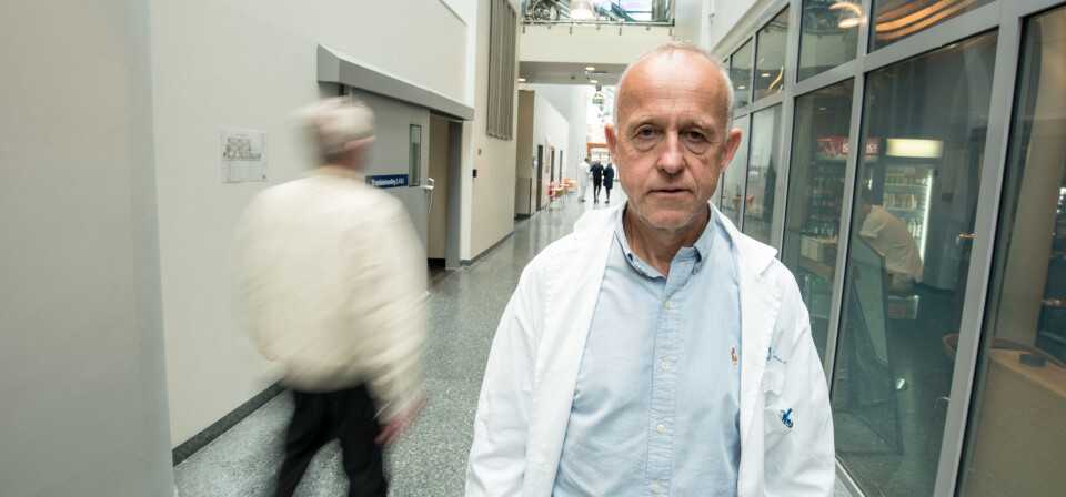 LOVER ÅPENHET: - Jeg ser for meg at vi skal ha full åpenhet om hvem som mottar hva, sier avdelingsleder Stein Kaasa ved kreftavdelingen på OUS. Arkivfoto: Vidar Sandnes Foto: