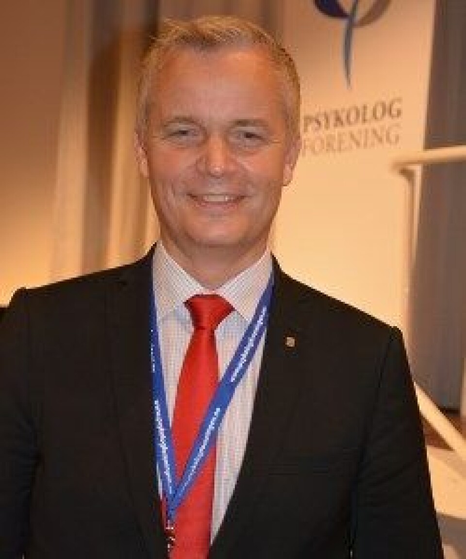 FORNØYD: President Tor Levin Hofgaard i Psykologforeningen er fornøyd med regjeringens satsning på barn og unge.
Foto: Lisbeth Nilsen