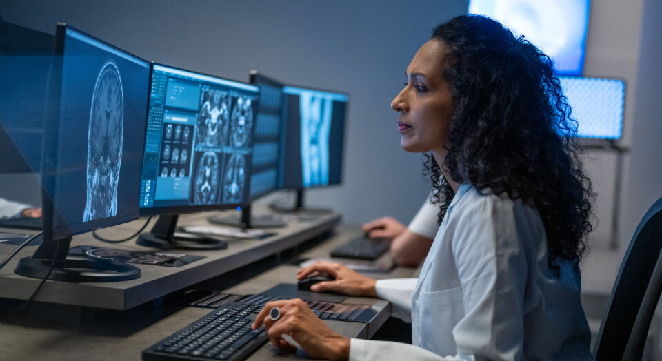 MÅ ETTERSPØRRE: Helsepersonell som trenger innsyn i laboratorie- og radiologisvar, må ofte etterspørre informasjonen hos andre sykehus eller laboratorier via telefon, brev eller faks for å få tilgang. Illustrasjonsfoto: Getty Images Foto: MÅ ETTERSPØRRE: Helsepersonell som trenger innsyn i laboratorie- og radiologisvar, må ofte etterspørre informasjonen hos andre sykehus eller laboratorier via telefon, brev eller faks for å få tilgang. Illustrasjonsfoto: Getty Images Foto:
