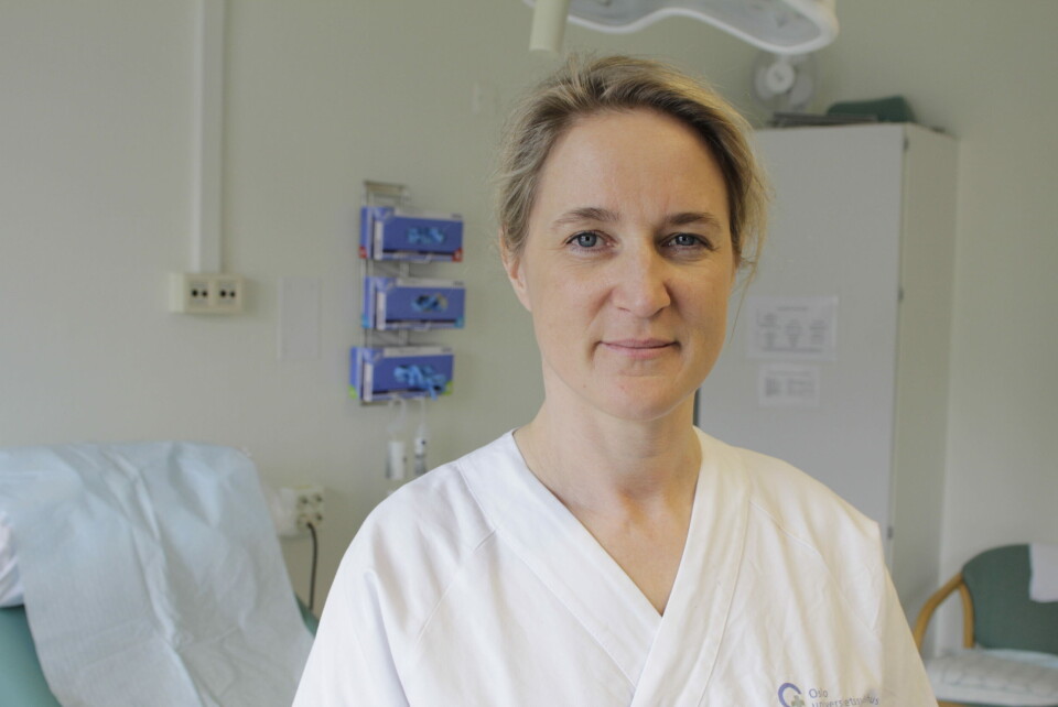 'INGEN SKAL HENGES UT': - Ingen skal henges ut i mediene på individnivå, men det skal gis tilbakemelding, sier lederen for Livmorhalsprogrammet, Ameli Tropé. Hun får støtte av lederne for de øvrige kreftscreening-programmene i Norge. Foto: Lasse Moe 'INGEN SKAL HENGES UT': - Ingen skal henges ut i mediene på individnivå, men det skal gis tilbakemelding, sier lederen for Livmorhalsprogrammet, Ameli Tropé. Hun får støtte av lederne for de øvrige kreftscreening-programmene i Norge. Foto: Lasse Moe