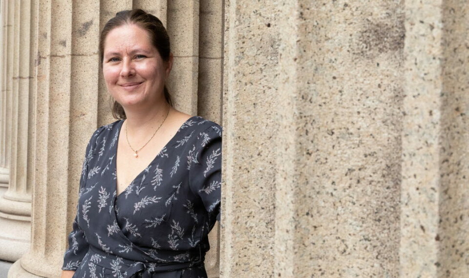 NY TEKNOLOGI: UiO-forsker Gunnveig Grødeland har brukt en helt ny vaksineteknologi utviklet ved UiO for å utvikle det som kan bli verdens første målstyrte DNA-vaksine. Foto: Yngve Vogt/UiO NY TEKNOLOGI: UiO-forsker Gunnveig Grødeland har brukt en helt ny vaksineteknologi utviklet ved UiO for å utvikle det som kan bli verdens første målstyrte DNA-vaksine. Foto: Yngve Vogt/UiO
