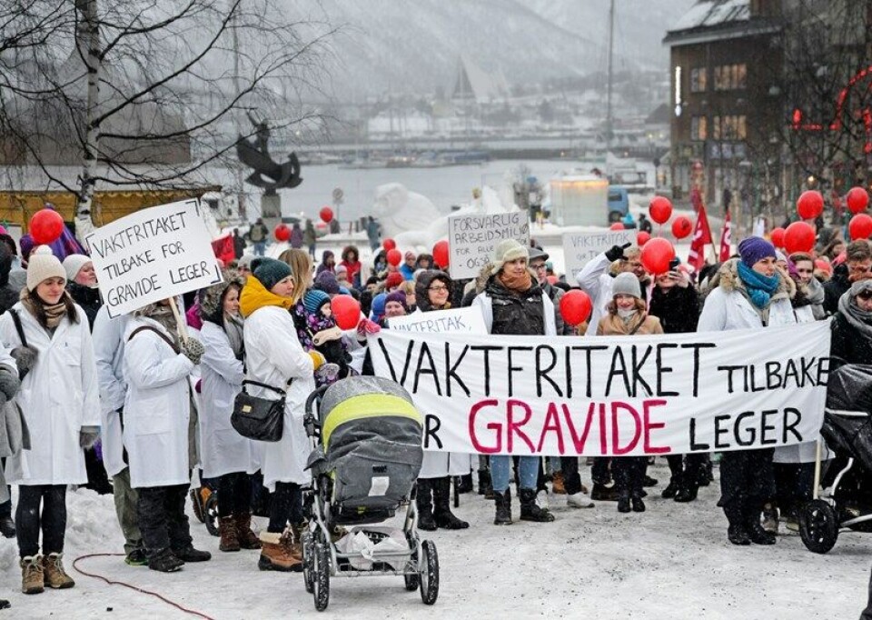 Bilde tatt under 8.mars-demonstrasjon i Tromsø. Foto: Ylf