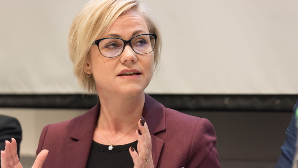 TRYGGE: – Innbyggerne skal være trygge på at de får rask helsehjelp i akutte situasjoner, sier helseminister Ingvild Kjerkol. Foto: Per Corneliussen Foto: TRYGGE: – Innbyggerne skal være trygge på at de får rask helsehjelp i akutte situasjoner, sier helseminister Ingvild Kjerkol. Foto: Per Corneliussen Foto: