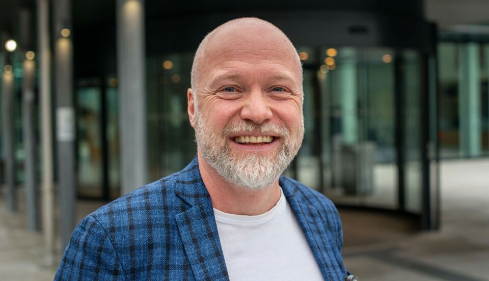 BLÅ HIMMEL BAK SKYENE?: Per Angermo startet i jobben som direktør ved Finnmarkssykehuset i september. Året som kommer blir utfordrende, men Angermo gleder seg til å ta fatt på det sammen med dyktige kollegaer. Foto: Privat BLÅ HIMMEL BAK SKYENE?: Per Angermo startet i jobben som direktør ved Finnmarkssykehuset i september. Året som kommer blir utfordrende, men Angermo gleder seg til å ta fatt på det sammen med dyktige kollegaer. Foto: Privat
