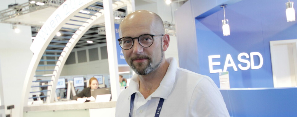 – Denne teknologien er et interessant behandlingsprinsipp for gastrointestinal cancer, sier medisinsk sjef i Boehringer Ingelheim, Odd Erik Johansen. Her avbildet på diabeteskonferansen EASD i 2018. Foto: Øyvind Bosnes Engen