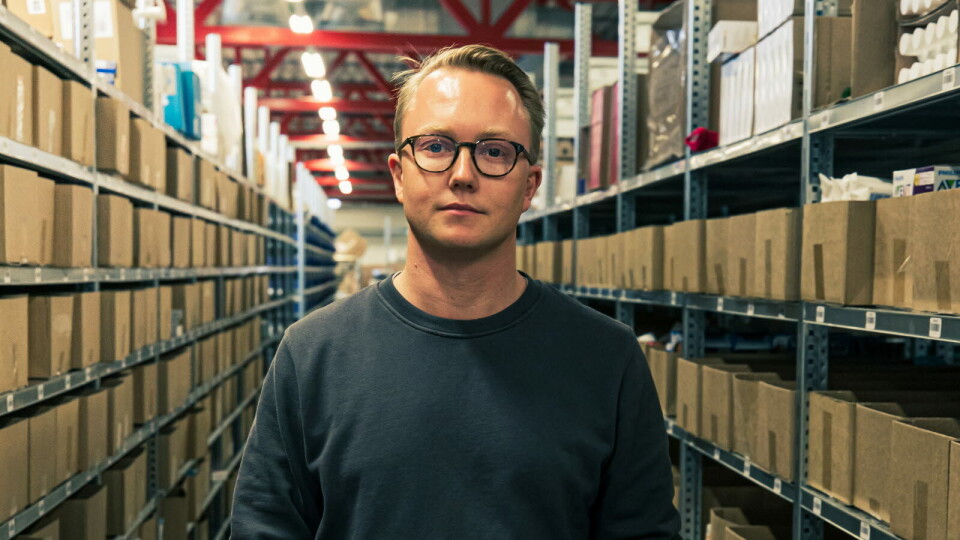 FORNØYD MED NY INVESTOR: – Vi ser helt klart synergieffekter. Apotea har jo gått opp denne stien i Sverige, og vi vil kunne ta del i mye kunnskap og erfaring fra dem som vi håper å kunne dra god nytte av, sier Apotera-sjef Patrick Hjetland. Foto: Apotera FORNØYD MED NY INVESTOR: – Vi ser helt klart synergieffekter. Apotea har jo gått opp denne stien i Sverige, og vi vil kunne ta del i mye kunnskap og erfaring fra dem som vi håper å kunne dra god nytte av, sier Apotera-sjef Patrick Hjetland. Foto: Apotera