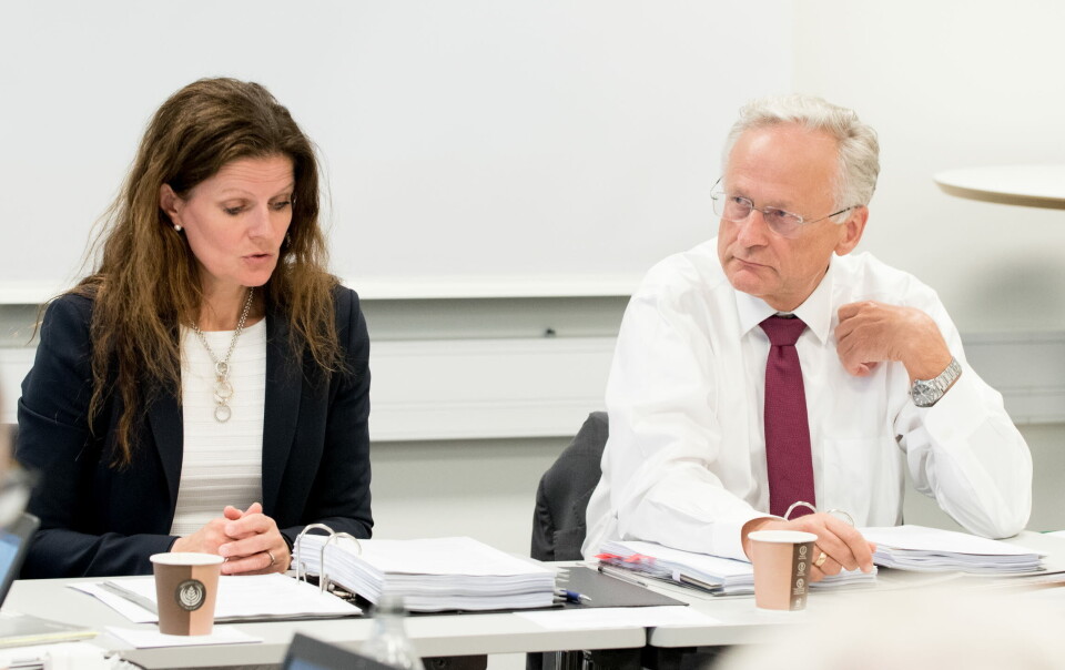 VIL VENTE: Administrerende direktør Cathrine Lofthus anbefaler styreleder Svein Gjerdrem å vente med behandlingen av OUS-saken til styremøtet i januar. Foto: Vidar Sandnes
