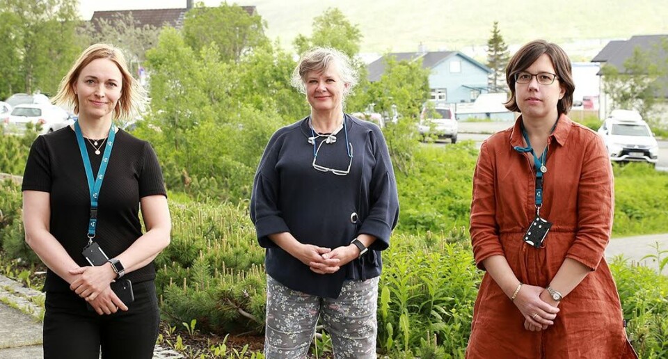 LAGET: Rapporten er utarbeidet av (f.v) Lene Lundberg, kontaktperson til WHO i forskningssenteret, Gro Berntsen, professor og lege, og Karianne F. Lind, seniorrådgiver. Foto: Jarl-Stian Olsen/Nasjonalt senter for e-helseforskning Foto: LAGET: Rapporten er utarbeidet av (f.v) Lene Lundberg, kontaktperson til WHO i forskningssenteret, Gro Berntsen, professor og lege, og Karianne F. Lind, seniorrådgiver. Foto: Jarl-Stian Olsen/Nasjonalt senter for e-helseforskning Foto: