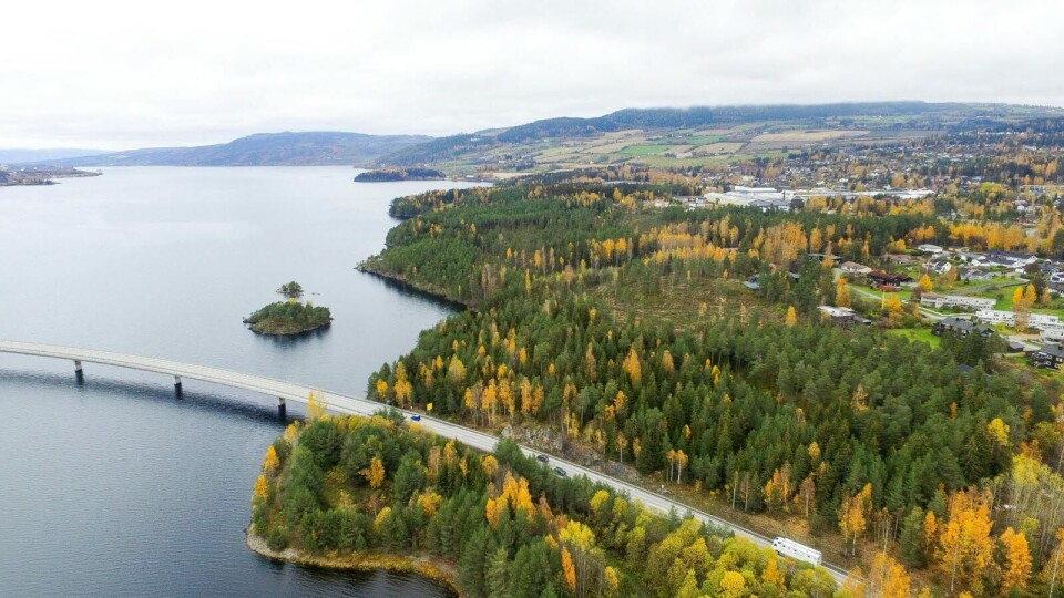 NYTT SYKEHUS: Helse Sør-Øst gikk torsdag inn for nytt, stort Mjøssykehus på Moskogen ved Mjøsbrua på Ringsaker (til høyre på bildet). Foto: Stian Bye Høgsveen, Ringsaker Blad Foto: NYTT SYKEHUS: Helse Sør-Øst gikk torsdag inn for nytt, stort Mjøssykehus på Moskogen ved Mjøsbrua på Ringsaker (til høyre på bildet). Foto: Stian Bye Høgsveen, Ringsaker Blad Foto: