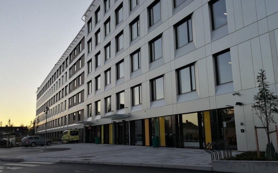 AKUTTSENTERET: Innflytting til det nye akuttsenteret var i november 2021. Akuttsenteret består av akuttmottak og avklaringsenhet som har 28 senger. Foto: Ellen Holtan Folkestad AKUTTSENTERET: Innflytting til det nye akuttsenteret var i november 2021. Akuttsenteret består av akuttmottak og avklaringsenhet som har 28 senger. Foto: Ellen Holtan Folkestad