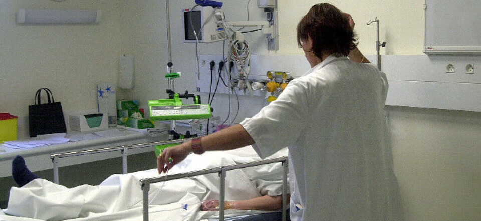 INN MED VERDIGHETEN! – Helsepersonell ønsker et godt offentlig helsevesen som gir syke mennesker verdig omsorg. Gi oss rammevilkår slik at vi kan få gjort den jobben skikkelig! skriver artikkelforfatteren.