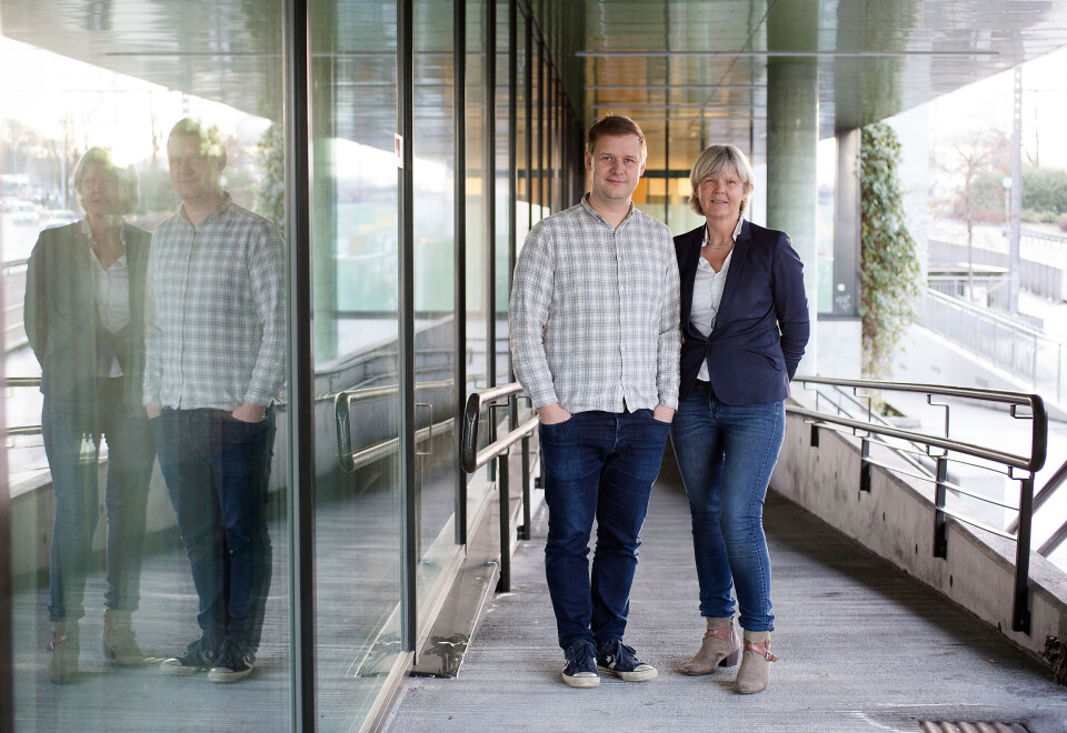 FÅR STØTTE: Bjarne Hansen og Gerd Kvale ved Kronstad distriktspsykiatriske senter (DPS) i Bergen har utviklet firedagersformat for OCD-behandling. Nå skal de forske på bruk av metoden til andre angstlidelser. Foto: Silje Robinson FÅR STØTTE: Bjarne Hansen og Gerd Kvale ved Kronstad distriktspsykiatriske senter (DPS) i Bergen har utviklet firedagersformat for OCD-behandling. Nå skal de forske på bruk av metoden til andre angstlidelser. Foto: Silje Robinson