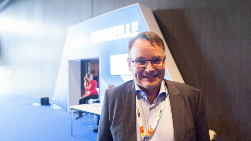IMPRESS-OPPDATERING: – Per 1. august 2022 hadde 472 pasienter blitt inkludert for molekylærprofilering i InPreD. Av disse var 428 pasienter svart ut og samtykket for screening til Impress-studien. Av de 428 pasientene ble det funnet et legemiddel til 101 pasienter (24 prosent), og disse ble inkludert i Impress-studien, sier Kjetil Taskén. Her avbildet foran Marseille-auditoriet tar han skal holde muntlig presentasjon lørdag 10. september. Foto: Lars Brock Nilsen IMPRESS-OPPDATERING: – Per 1. august 2022 hadde 472 pasienter blitt inkludert for molekylærprofilering i InPreD. Av disse var 428 pasienter svart ut og samtykket for screening til Impress-studien. Av de 428 pasientene ble det funnet et legemiddel til 101 pasienter (24 prosent), og disse ble inkludert i Impress-studien, sier Kjetil Taskén. Her avbildet foran Marseille-auditoriet tar han skal holde muntlig presentasjon lørdag 10. september. Foto: Lars Brock Nilsen