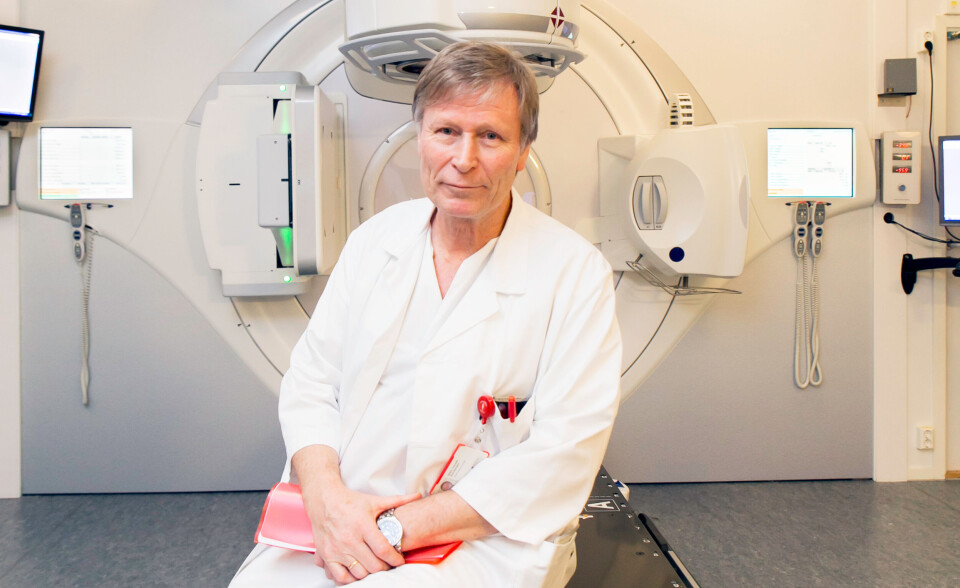 UT MOT DUGNADS-ARBEID: – Dette er ikke bare min lille frustrasjon; alle klinikere jeg snakker med beskriver det samme, sier kreftlege Stein Sundstrøm. Foto: Unni Skoglund