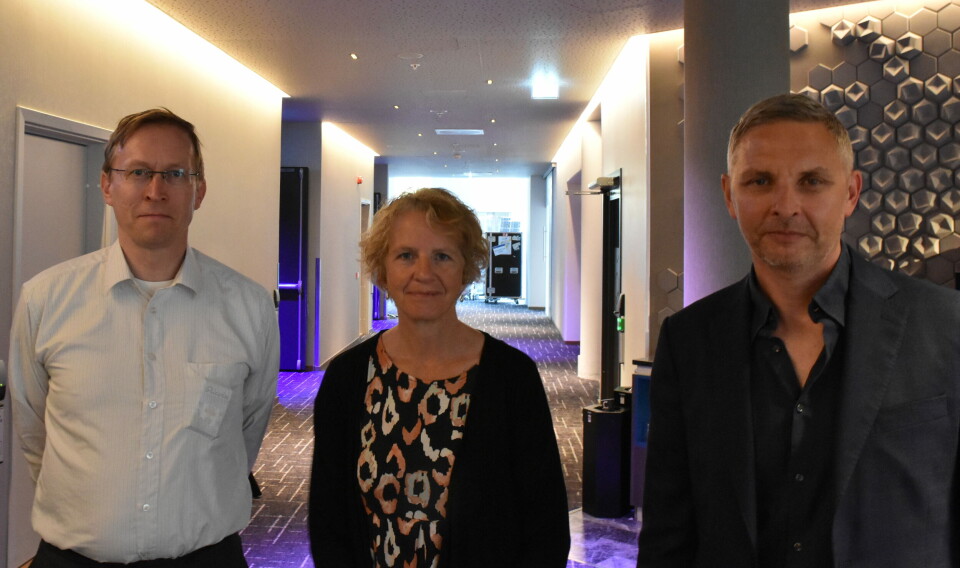 MENTAL HELSE: Erlend Hem, Karin Isaksson Rø og Marius Rehn stod for innleggene under sesjonen «Mental health, burnout, PTSD, suicide». Foto: Michael Chr. A. Simonsen MENTAL HELSE: Erlend Hem, Karin Isaksson Rø og Marius Rehn stod for innleggene under sesjonen «Mental health, burnout, PTSD, suicide». Foto: Michael Chr. A. Simonsen