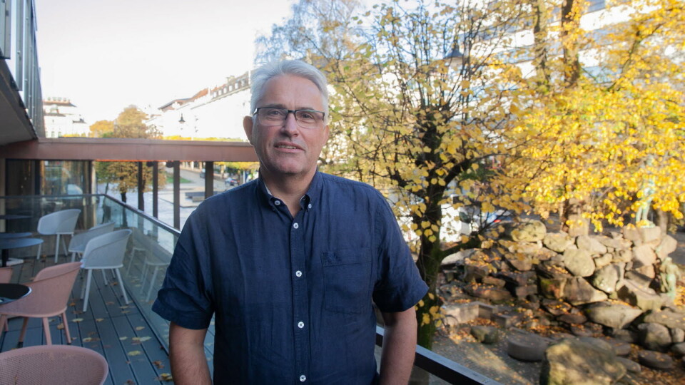 LEDET ARBEIDET: Professor og overlege ved Universitetet i Bergen og Haukeland universitetssjukehus, Kjell-Morten Myhr, er leder for prosjektgruppen for Nasjonal faglig retningslinje for MS. Her avbildet ved åpningen av Neuro-SysMed i Bergen i 2019. Foto: Lasse Moe LEDET ARBEIDET: Professor og overlege ved Universitetet i Bergen og Haukeland universitetssjukehus, Kjell-Morten Myhr, er leder for prosjektgruppen for Nasjonal faglig retningslinje for MS. Her avbildet ved åpningen av Neuro-SysMed i Bergen i 2019. Foto: Lasse Moe