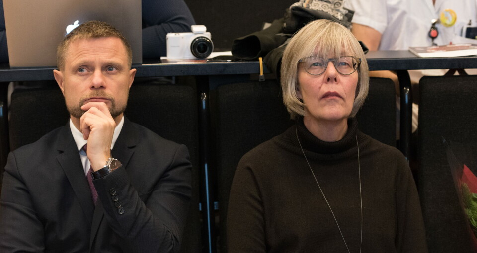 HASTE-HØRING: Et forslag om å gi farmasøyter rekvireringsrett vil sendes på høring i løpet av uken, opplyser statssekretær Anne Grethe Erlandsen i Helse- og omsorgsdepartementet. Her avbildet sammen med helse- og omsorgsminister Bent Høie ved en tidligere anledning. Arkivfoto: Per Corneliussen Foto: HASTE-HØRING: Et forslag om å gi farmasøyter rekvireringsrett vil sendes på høring i løpet av uken, opplyser statssekretær Anne Grethe Erlandsen i Helse- og omsorgsdepartementet. Her avbildet sammen med helse- og omsorgsminister Bent Høie ved en tidligere anledning. Arkivfoto: Per Corneliussen Foto: