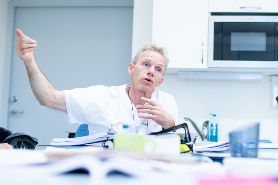 TREKKER SEG: Aasmund Bredeli har vært foretakstillitsvalgt ved Oslo universitetssykehus (OUS) siden 2007. Han har vært en markant kritiker av sykehusprosessen i Oslo over år. Foto: Vidar Sandnes