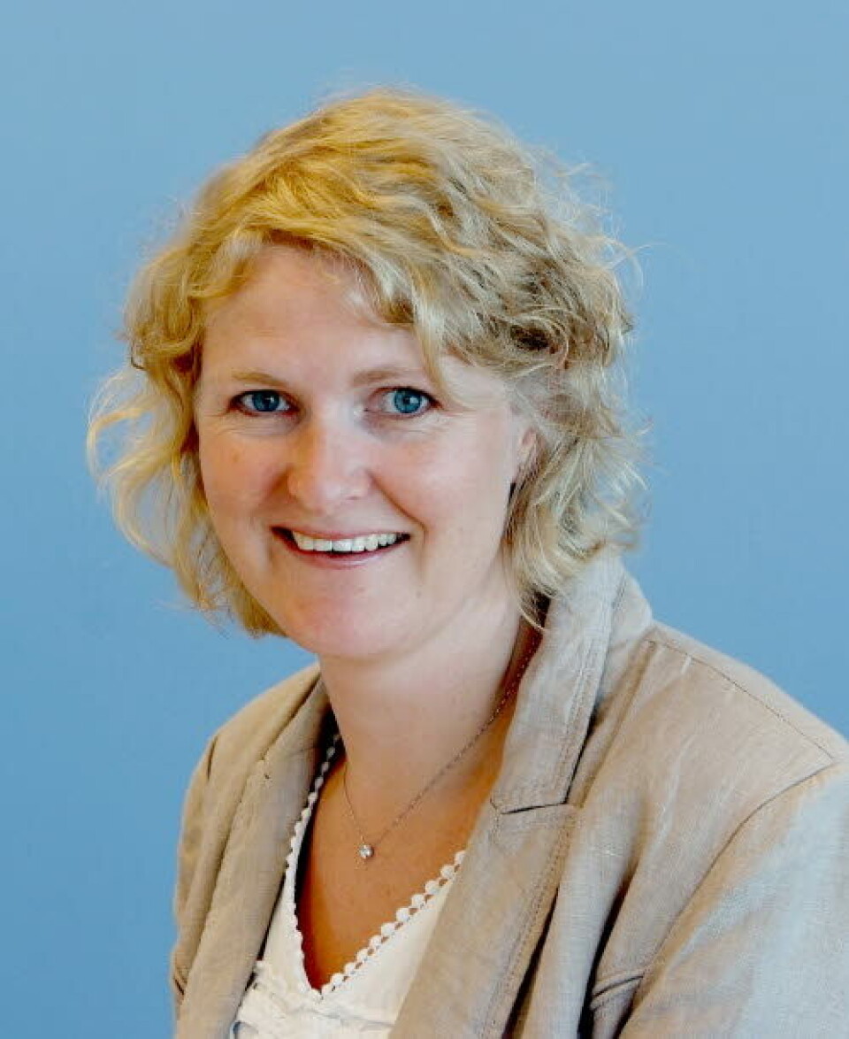 PLIKTIG: – Vi er ikke negative til å fjerne plikten til å føre homeopatiske legemidler i apotek, sier fagdirektør i Apotekforeningen, Hanne Andresen. Foto: Apotekforeningen PLIKTIG: – Vi er ikke negative til å fjerne plikten til å føre homeopatiske legemidler i apotek, sier fagdirektør i Apotekforeningen, Hanne Andresen. Foto: Apotekforeningen