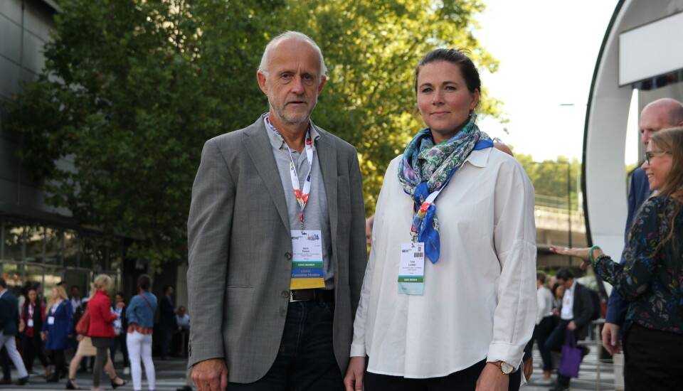 SIKTER HØYT: Stein Kaasa og Tonje Lundeby legger listen høyt for prosjektet med å utvikle en digital journal for kreftpasienter. Her er begge avbildet på kreftkongressen ESMO 2022 i Paris hvor de presenterte prosjektet og møtte mulige fremtidige samarbeidspartnere. Foto: SIKTER HØYT: Stein Kaasa og Tonje Lundeby legger listen høyt for prosjektet med å utvikle en digital journal for kreftpasienter. Her er begge avbildet på kreftkongressen ESMO 2022 i Paris hvor de presenterte prosjektet og møtte mulige fremtidige samarbeidspartnere. Foto: