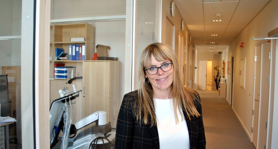 UTFORDRINGER: Fagsjef Tonje E. Hanssen ved Nordlandssykehuset har brukt sommeren for å sy sammen den nye turnusordningen ved sitt sykehus. Foto: Anne Grete Storvik