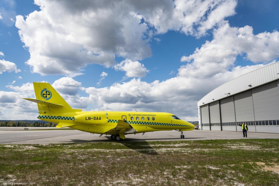 SØKER OM DISP: Flyteknikere vil be som dispensasjon fra lockout for mannskap som drifter ambulansefly. Foto: Babcock SØKER OM DISP: Flyteknikere vil be som dispensasjon fra lockout for mannskap som drifter ambulansefly. Foto: Babcock