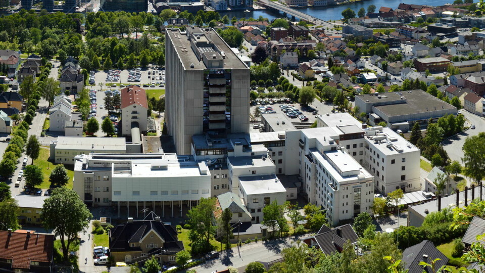 ETTERSLEP: Drammen sykehus er ett av mange sykehus der de ansatte jobber ekstra for å hente seg inn etter at undersøkelser og behandling ble utsatt på grunn av koronapandemien. Foto: Vestre Viken HF Foto: