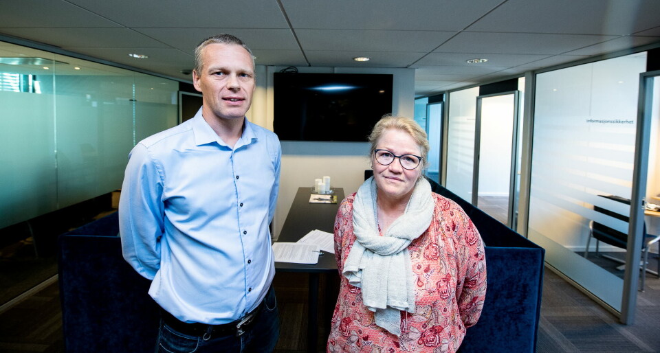 Av i alt 16 metoder som var oppe i Beslutningsforum mandag 12. desember, innføres fem. På bildet: Fagdirektør Bjørn-Egil Vikse og administrerende direktør Inger Cathrine Bryne i Helse Vest avbildet i forbindelse med et tidligere møte. Foto: Vidar Sandnes Av i alt 16 metoder som var oppe i Beslutningsforum mandag 12. desember, innføres fem. På bildet: Fagdirektør Bjørn-Egil Vikse og administrerende direktør Inger Cathrine Bryne i Helse Vest avbildet i forbindelse med et tidligere møte. Foto: Vidar Sandnes