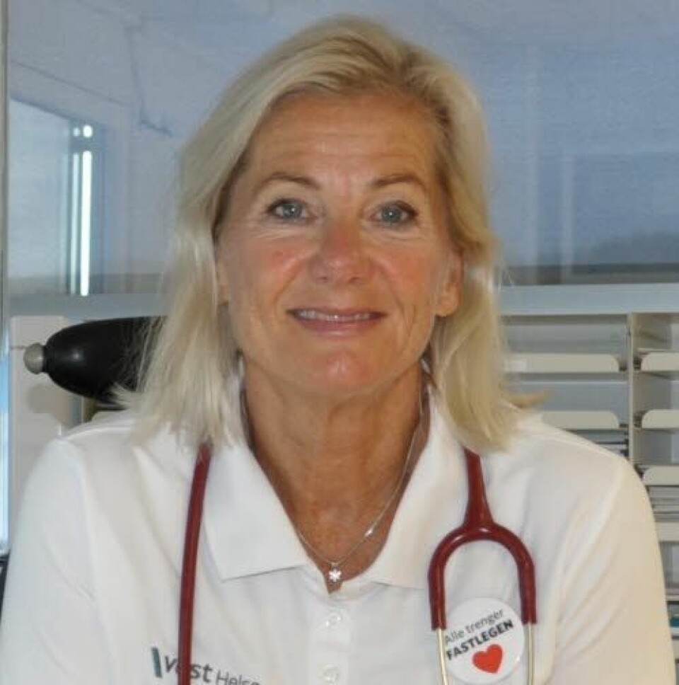 KATASTROFE: Kristin Grefberg, fastlege og spesialist i allmennmedisin ved MedVest legesenter i Bærum sier konsekvensene kan bli en katastrofe for allmennmedisinen.

            
                Foto: Privat