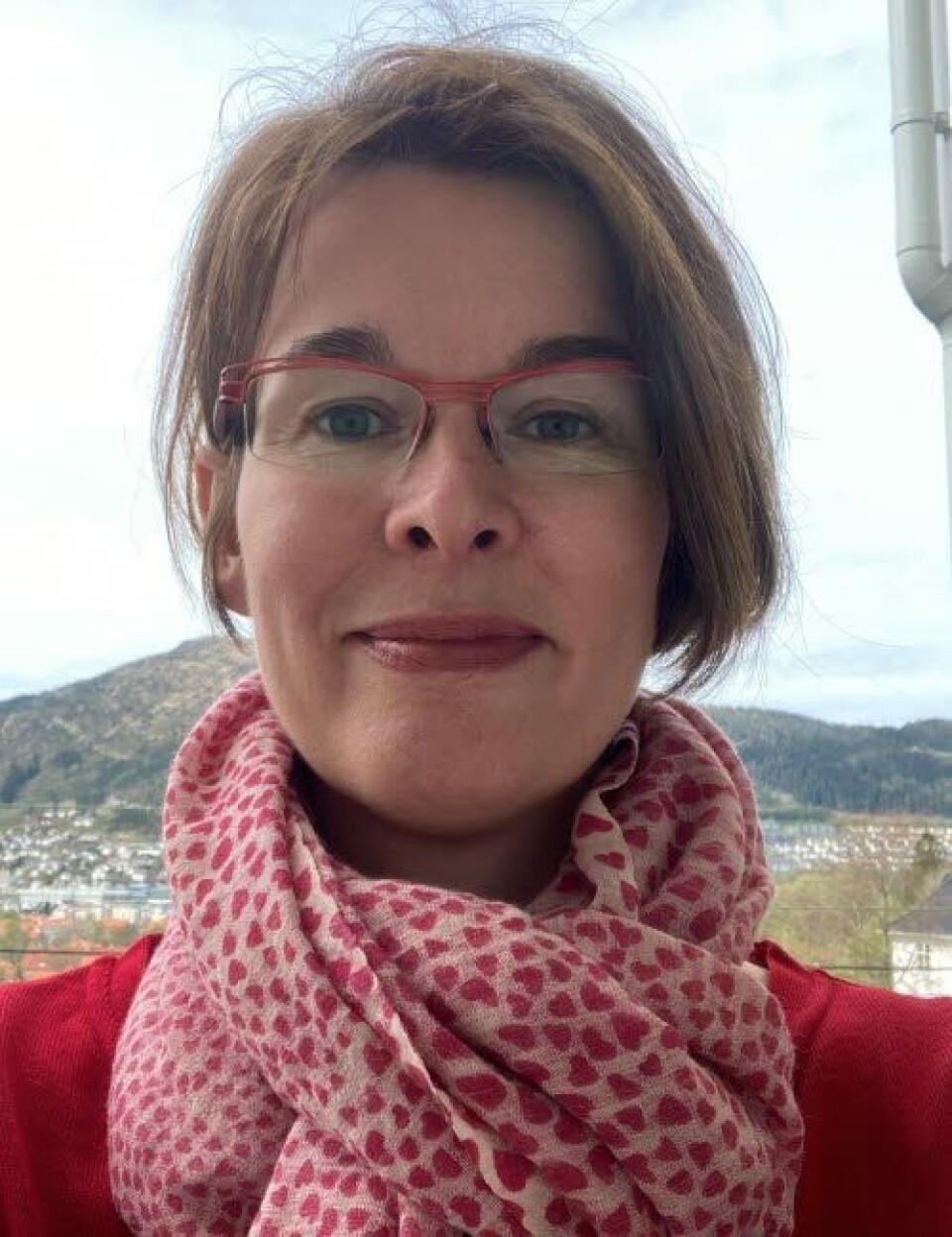 INTEGRITET: Det vil svekke Hjernerådet og så tvil om deres integritet hvis de er nødt til å gå ut på markedet og spørre etter støtte, mener foreningsleder Jana Midelfart-Hoff.
Foto: Privat INTEGRITET: Det vil svekke Hjernerådet og så tvil om deres integritet hvis de er nødt til å gå ut på markedet og spørre etter støtte, mener foreningsleder Jana Midelfart-Hoff.
Foto: Privat