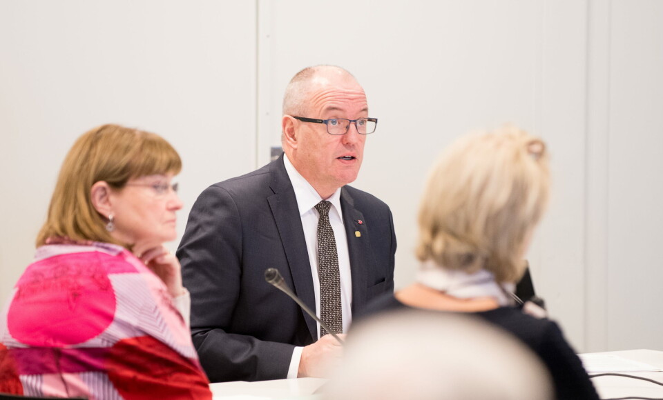 FLERE HATTER: Gunnar Bovim har hatt en rekke verv og jobber innen helsefeltet. Bovim er blant annet styreleder ved Oslo universitetssykehus (OUS). Her er han avbildet under et møte i styret i 2019. Foto: Vidar Sandnes FLERE HATTER: Gunnar Bovim har hatt en rekke verv og jobber innen helsefeltet. Bovim er blant annet styreleder ved Oslo universitetssykehus (OUS). Her er han avbildet under et møte i styret i 2019. Foto: Vidar Sandnes