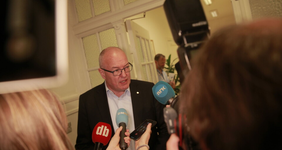 MER TID: Styreleder Gunnar Bovim informerte i juni et stort pressekorps om at administrerende direktør ved OUS Bjørn Erikstein skulle gå av. Nå jakter Bovim på hans etterfølger. Foto: Lasse Moe