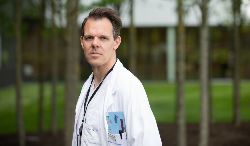 FORMIDLING: – Det vil bli meget viktig å formidle dette på en god og troverdig måte til befolkningen generelt, men også helsepersonell spesielt, sier Daniel Heinrich, overlege ved Akershus universitetssykehus. Foto: Arkiv Foto: