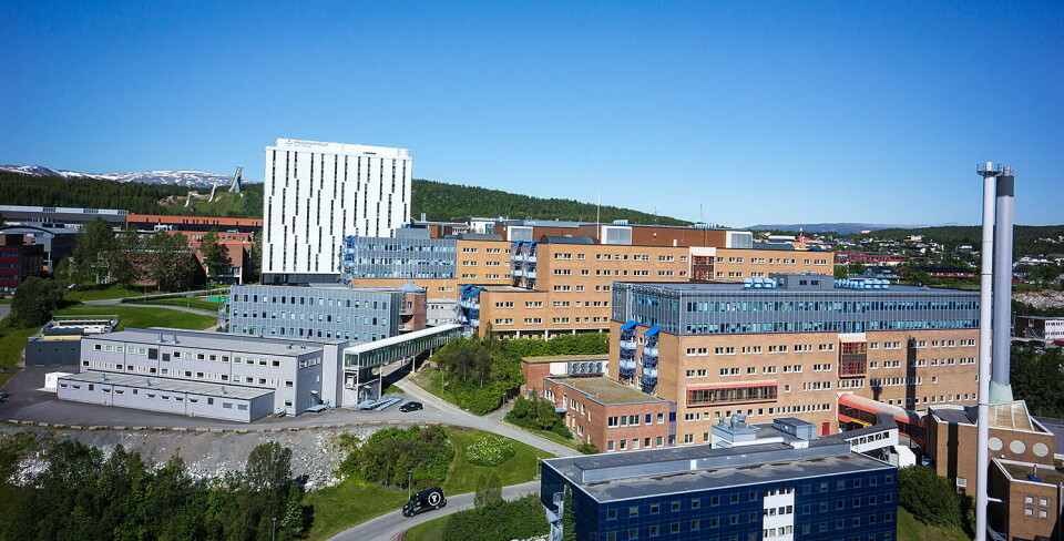 INTENSIV-UTFORDRINGER: Ifølge Statsforvalteren i Troms og Finnmark har Universitetssykehuset Nord-Norge (UNN) gitt beskjed om at de kan bli tvunget til å redusere intensivkapasiteten som følge av pilotstreiken. Foto: Frode Abrahamsen, Universitetssykehuset Nord-Norge INTENSIV-UTFORDRINGER: Ifølge Statsforvalteren i Troms og Finnmark har Universitetssykehuset Nord-Norge (UNN) gitt beskjed om at de kan bli tvunget til å redusere intensivkapasiteten som følge av pilotstreiken. Foto: Frode Abrahamsen, Universitetssykehuset Nord-Norge