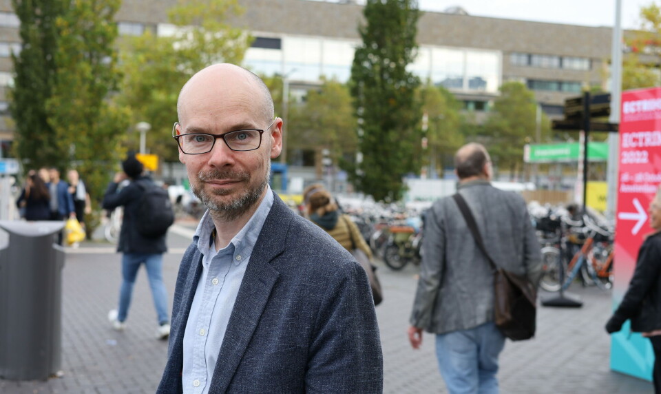 «DEN BESTE»: Overlege og professor Øivind Torkildsen har selv tenkt at stamcellebehandling er den beste behandlingen mot MS. De ferske studiedataene utfordrer dette inntrykket. Foto: Julie Kalveland «DEN BESTE»: Overlege og professor Øivind Torkildsen har selv tenkt at stamcellebehandling er den beste behandlingen mot MS. De ferske studiedataene utfordrer dette inntrykket. Foto: Julie Kalveland