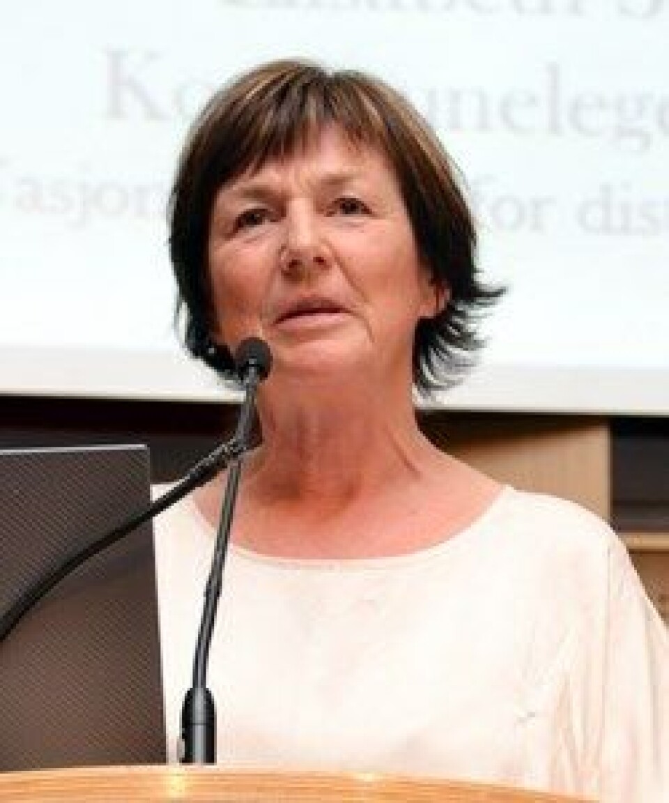 - Vi må finne oss i å bli kikket i kortene, sier kommunelege Elisabeth Swensen.
Foto: Lisbeth Nilsen