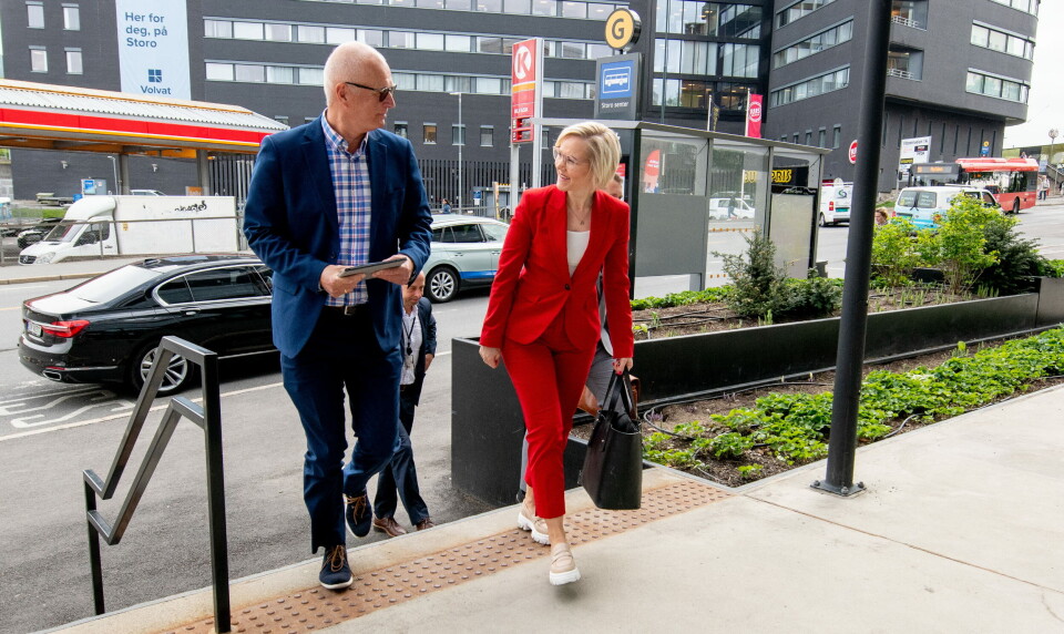 UTREDET: I regjeringens forslag til statsbudsjett la helseminister Ingvild Kjerkol (Ap) frem forslag om å endre hvordan man beregner grunnlønnen til fastlegene, basistilskuddet. Det kom etter at Helsedirektoratet, som ledes av Bjørn Guldvog, i sommer utredet en slik omlegging av finanseringen på oppdrag fra departementet. Foto: Vidar Sandnes Foto: UTREDET: I regjeringens forslag til statsbudsjett la helseminister Ingvild Kjerkol (Ap) frem forslag om å endre hvordan man beregner grunnlønnen til fastlegene, basistilskuddet. Det kom etter at Helsedirektoratet, som ledes av Bjørn Guldvog, i sommer utredet en slik omlegging av finanseringen på oppdrag fra departementet. Foto: Vidar Sandnes Foto: