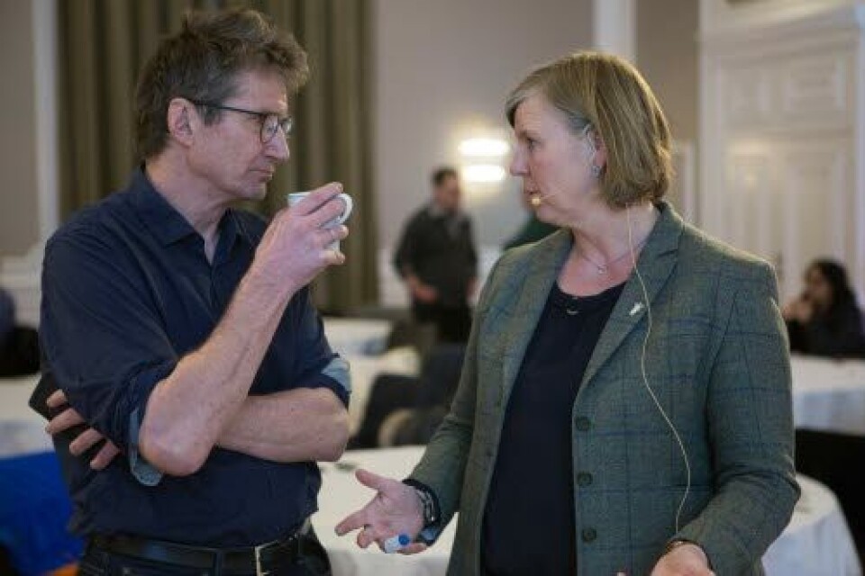 President i Legeforeningen, Anne-Karin Rime i prat med fastlege Harald Sundby.
Foto: Guro Kulset Merakerås President i Legeforeningen, Anne-Karin Rime i prat med fastlege Harald Sundby.
Foto: Guro Kulset Merakerås