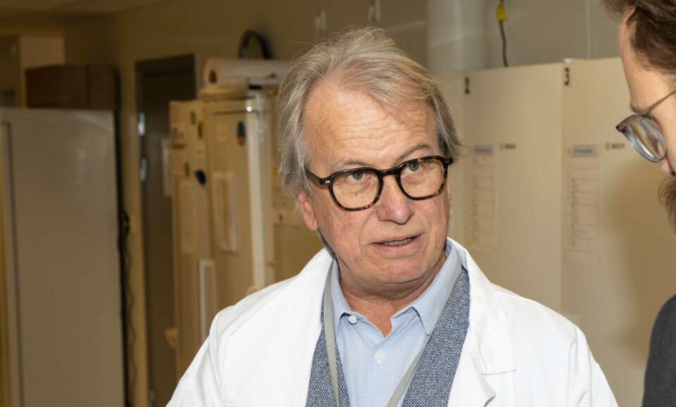 KUNSTIG INTELLIGENS: – Nevrale nett vurderer flere millioner egenskaper når de sammenligner biopsiene. Vi mennesker kan kanskje vurdere ti detaljer, sier informatikkforsker Håvard Danielsen ved Institutt for kreftgenetikk og informatikk på OUS. Foto: ERLING SÆTHRE HANSEN KUNSTIG INTELLIGENS: – Nevrale nett vurderer flere millioner egenskaper når de sammenligner biopsiene. Vi mennesker kan kanskje vurdere ti detaljer, sier informatikkforsker Håvard Danielsen ved Institutt for kreftgenetikk og informatikk på OUS. Foto: ERLING SÆTHRE HANSEN