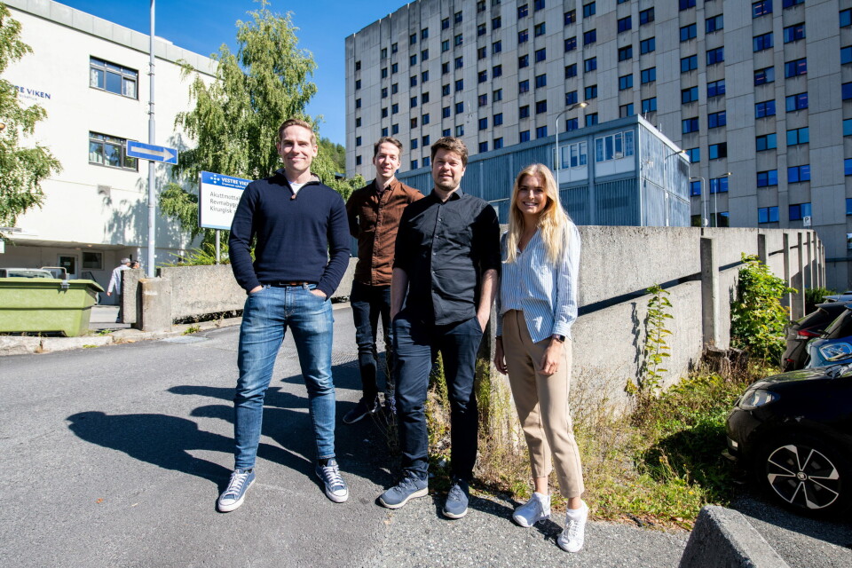 KUNNSKAP: Josefin Strandberg Eriksson, Torje Uggen og Claus Philip Åstrand har nettopp startet som leger i spesialisering (LIS1). De tror tredelt spesialiseringsløp vil gi dem verdifull kunnskap innen psykiatrien. Foto: Vidar Sandnes KUNNSKAP: Josefin Strandberg Eriksson, Torje Uggen og Claus Philip Åstrand har nettopp startet som leger i spesialisering (LIS1). De tror tredelt spesialiseringsløp vil gi dem verdifull kunnskap innen psykiatrien. Foto: Vidar Sandnes