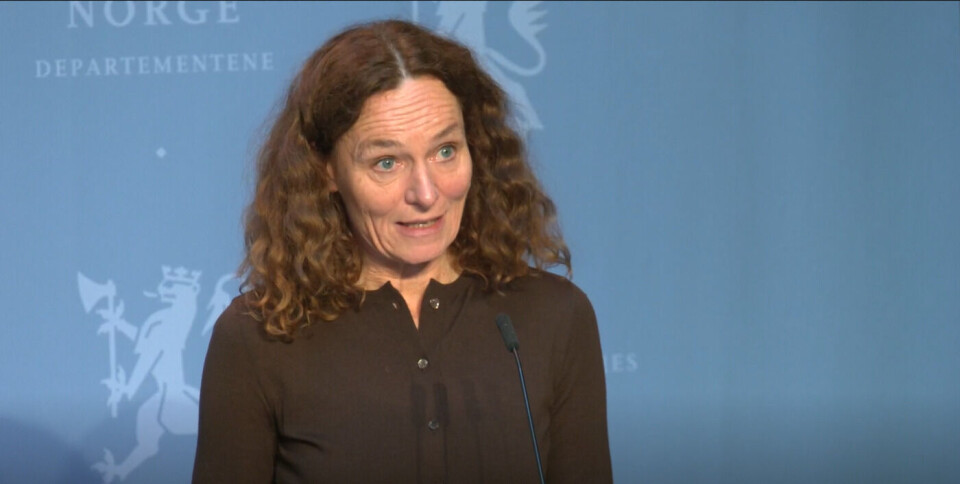 SETTES NÅ: Folkehelseinstituttet, her ved direktør Camilla Stoltenberg, har bestemt at flere sykehusansatte skal få første dose av covid-19-vaksine nå. Foto: Arkivfoto SETTES NÅ: Folkehelseinstituttet, her ved direktør Camilla Stoltenberg, har bestemt at flere sykehusansatte skal få første dose av covid-19-vaksine nå. Foto: Arkivfoto