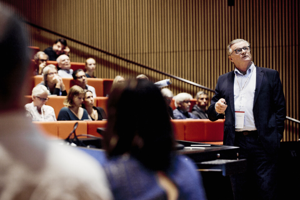POSTORDRELEGER? - Det skal ikke fungere som et postordrefirma å komme til doktoren. Det fører galt av sted. Det sier allmennlege Gisle Roksund. Mandag var han en av hoved-talerne under åpningen av Preventing Overdiagnosis 2018 i Købehavn. Foto: Claus Boesen/POD 2018 POSTORDRELEGER? - Det skal ikke fungere som et postordrefirma å komme til doktoren. Det fører galt av sted. Det sier allmennlege Gisle Roksund. Mandag var han en av hoved-talerne under åpningen av Preventing Overdiagnosis 2018 i Købehavn. Foto: Claus Boesen/POD 2018