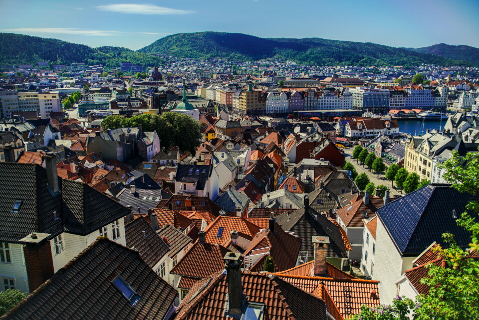 STRENGERE TILTAK: Bergen vil fra natt til torsdag ha flere nye regler for å begrense smitte av koronaviruset. Foto: GettyImages